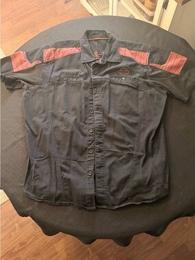 Harley-Davidson Black and Red Short Sleeve Button Shirt